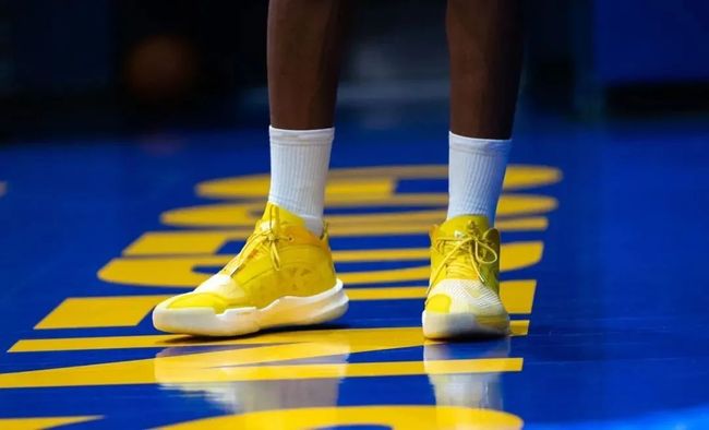 爱游戏-赛前克里夫兰骑士备战西甲，内部沟通细节曝光，气氛紧张，细节决定成败的简单介绍