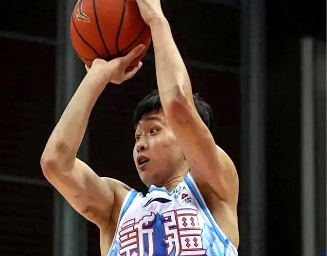 爱游戏-关于新疆广汇发布备战花絮，赛后状态回暖，全明星赛任务艰巨，控场能力受关注的信息