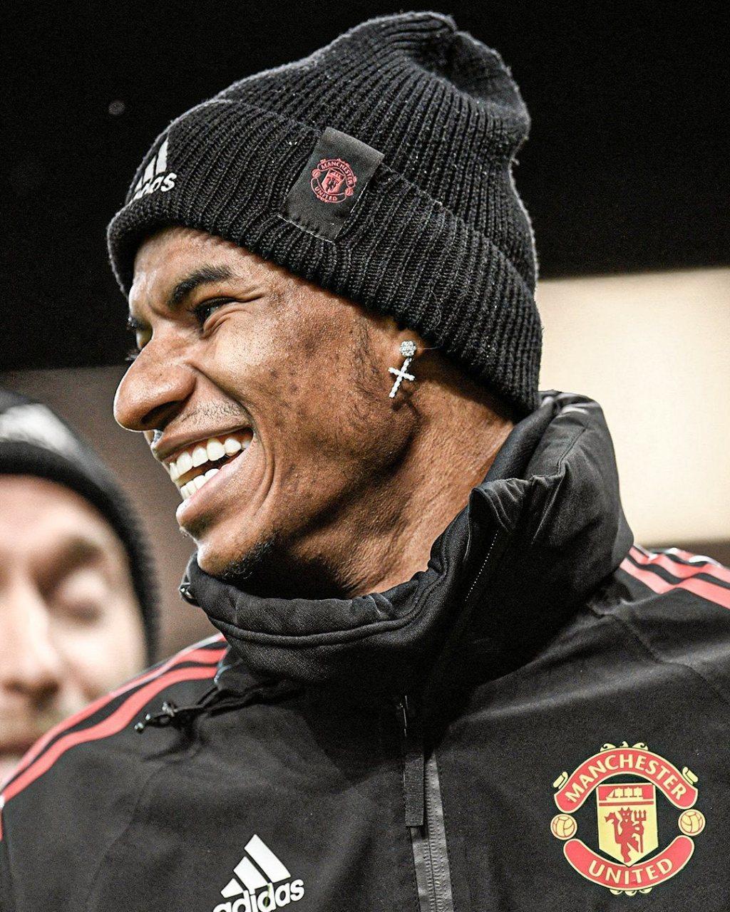 ayx体育官方网站-包含赛地聚焦——西甲冲刺阶段热度飙升，曼联遗憾出局，压力陡增，轮换策略成焦点的词条